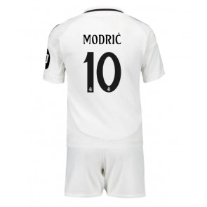 Real Madrid Luka Modric #10 Hemmakläder Barn 2024-25 Kortärmad (+ Korta byxor)